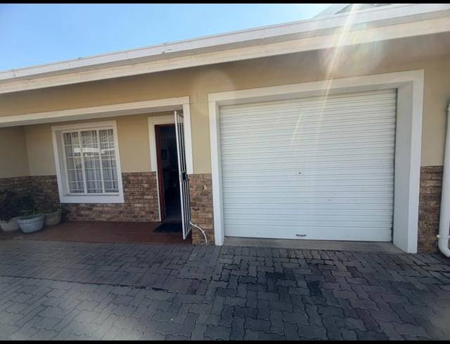 2 BEDROOM TOWNHOUSE FOR SALE IN NINAPARK